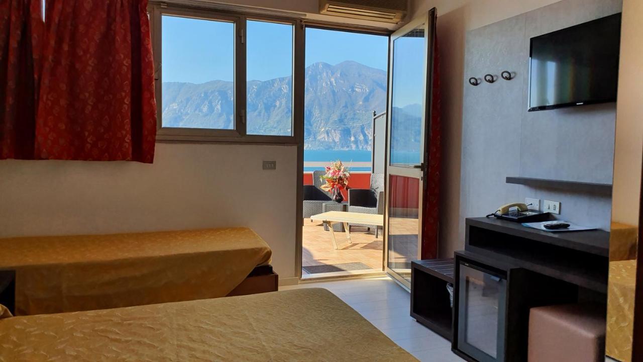 Hotel Merano Brenzone sul Garda Exterior foto